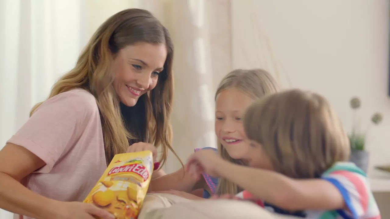 Gyori edes - TV Commercial production by Cabbage Film Factory